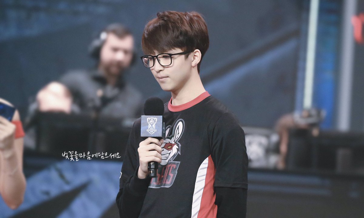 อาหารตา!? พาส่อง10โปรเพลย์เยอร์สุดหล่อของ League of Legend