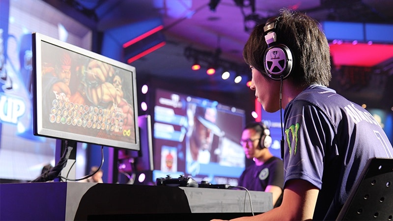 [Review] Living the Game: สัมผัสวิถีชีวิตโปรเกมเมอร์ที่อาจไม่ได้โรยด้วยกลีบกุหลาบ ที่คนไม่เล่นเกมก็ดูได้