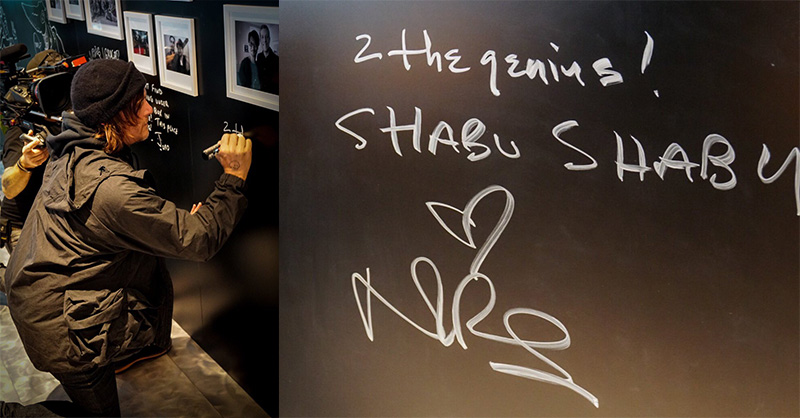 Norman Reedus บุกแจกลายเซ็นแสดงความนับถือแก่สตูดิโอของเฮียเทพ Hideo Kojima
